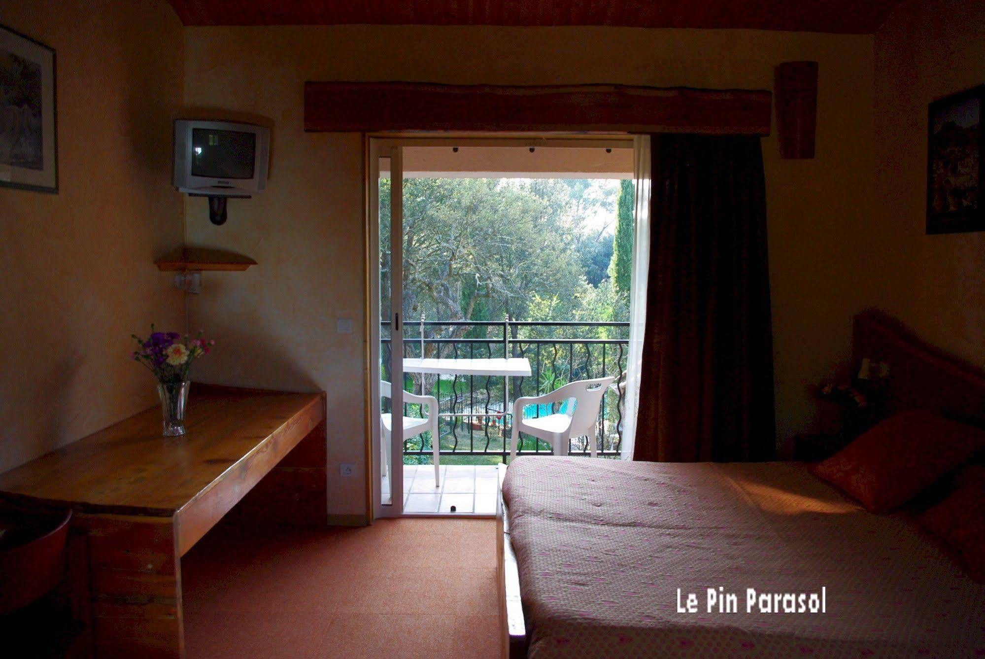 Les Chambres D'Hotes Au Bois Fleuri Roquebrune-sur-Argens Exterior photo